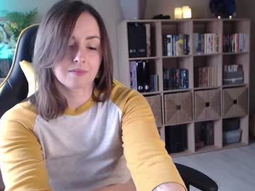 webcam girl juicy_peach88 today image #3610473