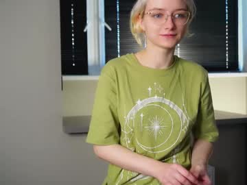 webcam girl cathrynbelger today image #4072602