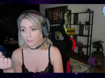 webcam girl kimilee22 today image #2588699