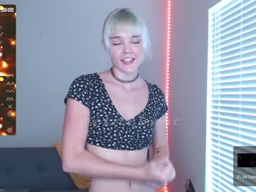 webcam girl petitebrat today image #3010466