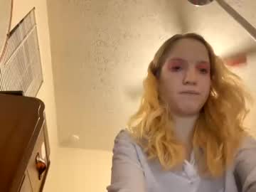 webcam girl str4wberryshortcake today image #3965047