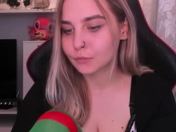 webcam girl sweetmila1 today image #3427444