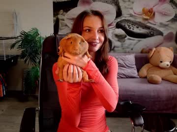webcam girl jennycutey today image #2225653