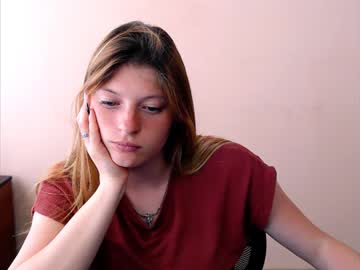 webcam girl lolli_fox_ today image #2054229