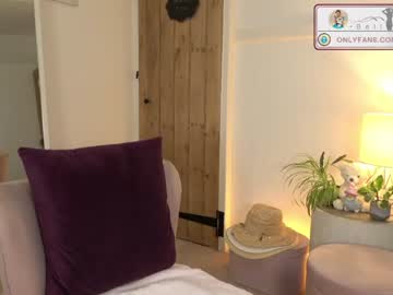 webcam girl belle_jlou today image #2943569