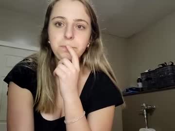 webcam girl allylottyy today image #4014491