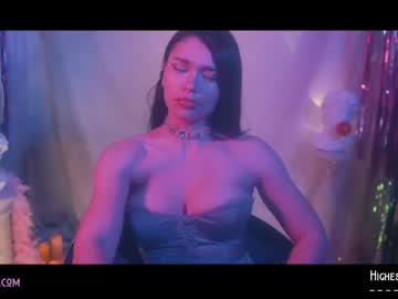 webcam girl lucieoude_ today image #1073861