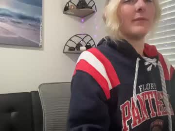 webcam girl wet_scarlett72 today image #2893847