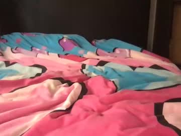 webcam girl uneholyprinsesa today image #1764023