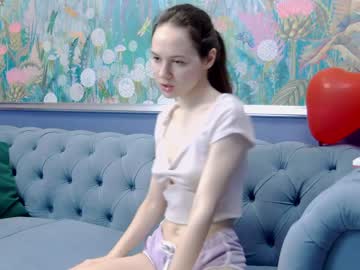 webcam girl kriskras__ today image #3882962