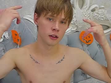 webcam man justin_reed today image #3975027