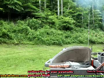 webcam couple honeyand_thebear today image #1885692