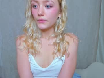 webcam girl dakota_welling today image #3983200