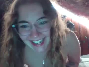 webcam girl lanavalentinee today image #4082080