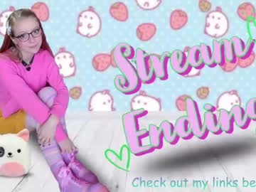 webcam girl emmasky69 today image #2804558