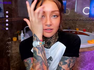 webcam girl nickyneck today image #2211464