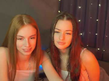 webcam girl wet_peachs today image #1045215