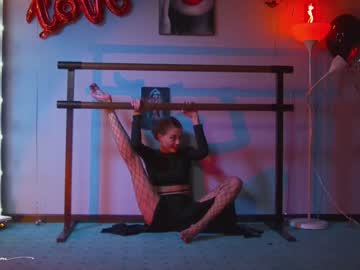 webcam girl lettymoa today image #1153438