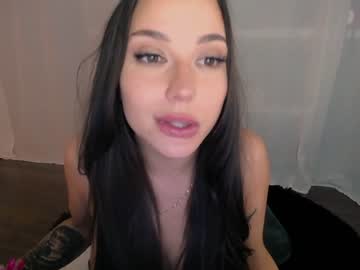 webcam girl eevie_moon today image #3853330