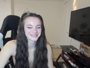 webcam girl meadow_lea today image #657473