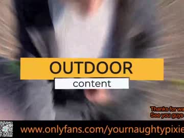 webcam girl yournaughtypixie today image #926468