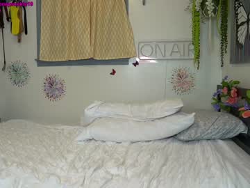 webcam girl 19honeysuckle today image #2480762
