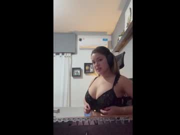 webcam girl eemilyyyy19 today image #4078051