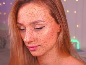 webcam girl artease today image #3333170