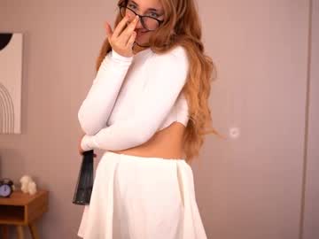 webcam girl oliviavilolobos today image #4018701