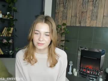 webcam girl thomashelena today image #1249695