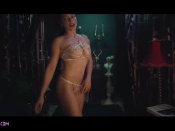 webcam girl lucieoude_ today image #1994176