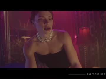 webcam girl lucieoude_ today image #2654516