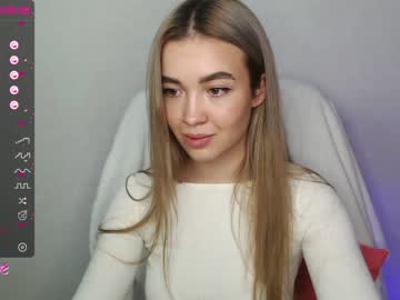 webcam girl yourvirusqueen_ today image #2209598