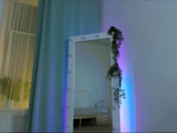 webcam girl emmi_rosee today image #3697686