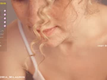 webcam girl mia_milagros today image #3351563