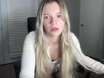 webcam girl sarahcupcakes2005 today image #3963645