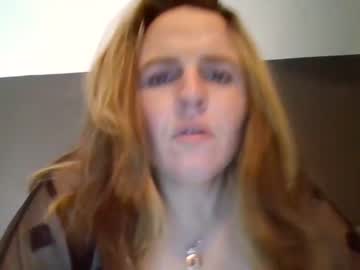 webcam girl charismaticvibes today image #3962630