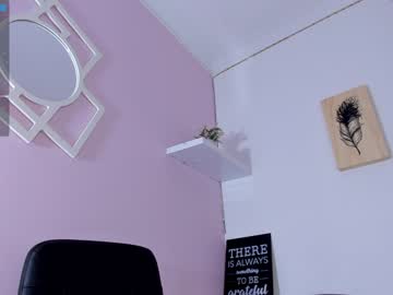 webcam girl octavia_rouse today image #2260023