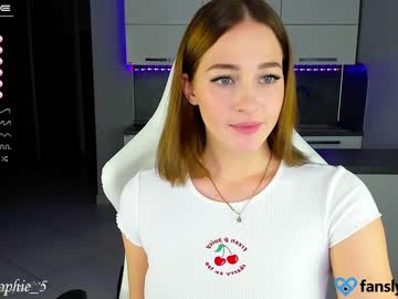 webcam girl sophie_5 today image #3056872