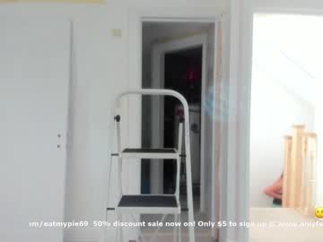webcam girl eatmypie69 today image #395790