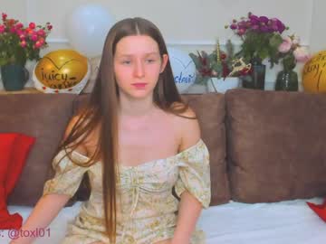 webcam girl toxl today image #792126