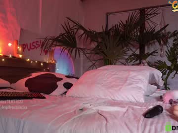webcam girl _deepthroatgalactica today image #3841782
