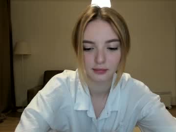 webcam girl olli_ver today image #2973004