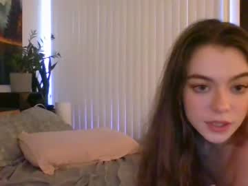 webcam girl rosegold18 today image #3483343