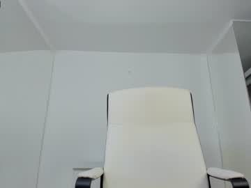 webcam girl ingridblondy94 today image #1845658