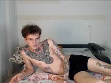 webcam couple bee_sting today image #770381