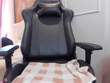 webcam girl lika_moon today image #2514637