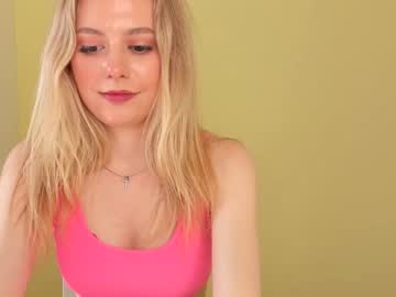 webcam couple elsa_goold today image #2033350