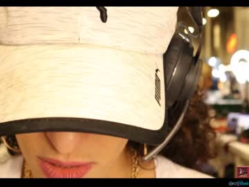 webcam girl blissense today image #3234410