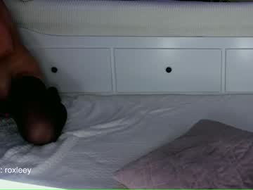 webcam girl roxy_blue_eyed_ today image #2469944